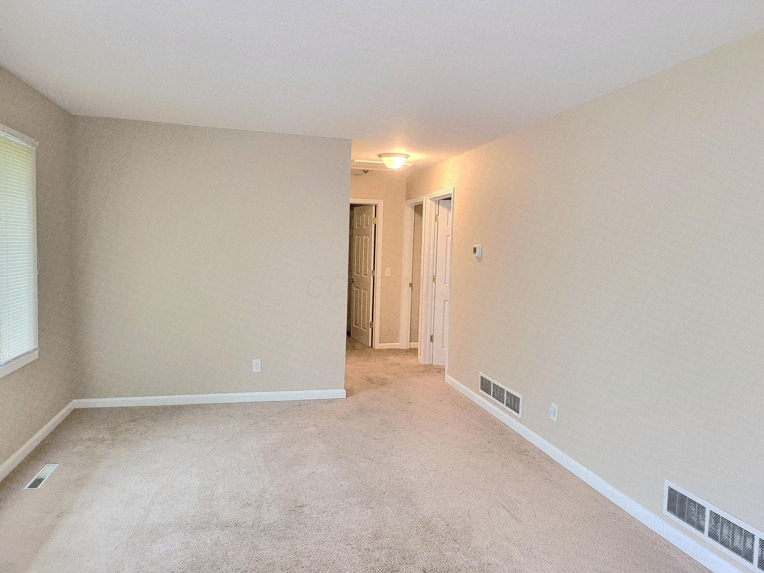4530 Amesbury Road Columbus, OH 43227 - Photo 5 of 22 1000024474
