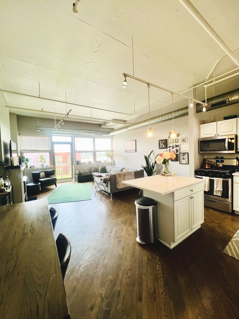 500 South Clinton Street, Unit 524 Chicago, IL 60607 - Photo 5 of 16