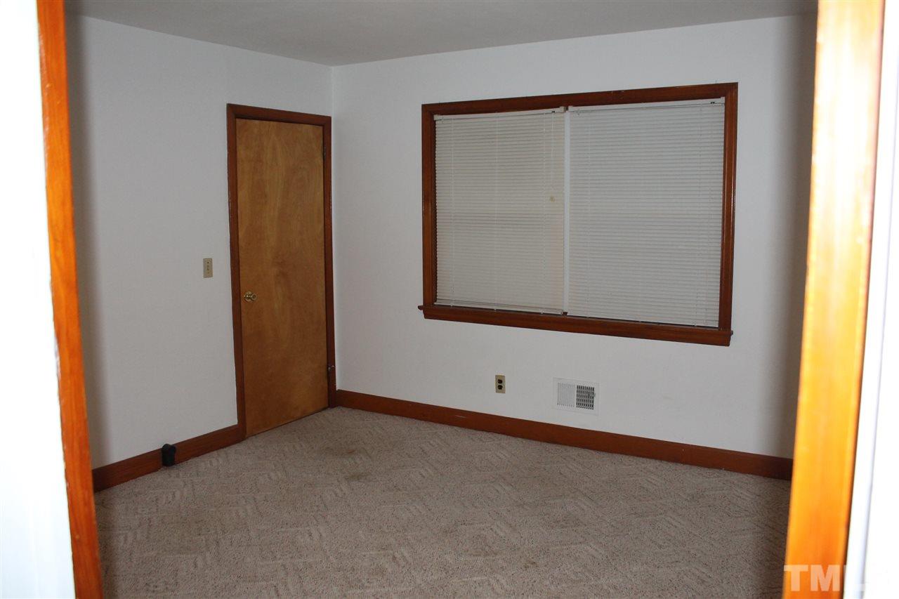 4811 Lynch Store Road Mebane, NC 27302 - Photo 5 of 21 Gallery Image 5