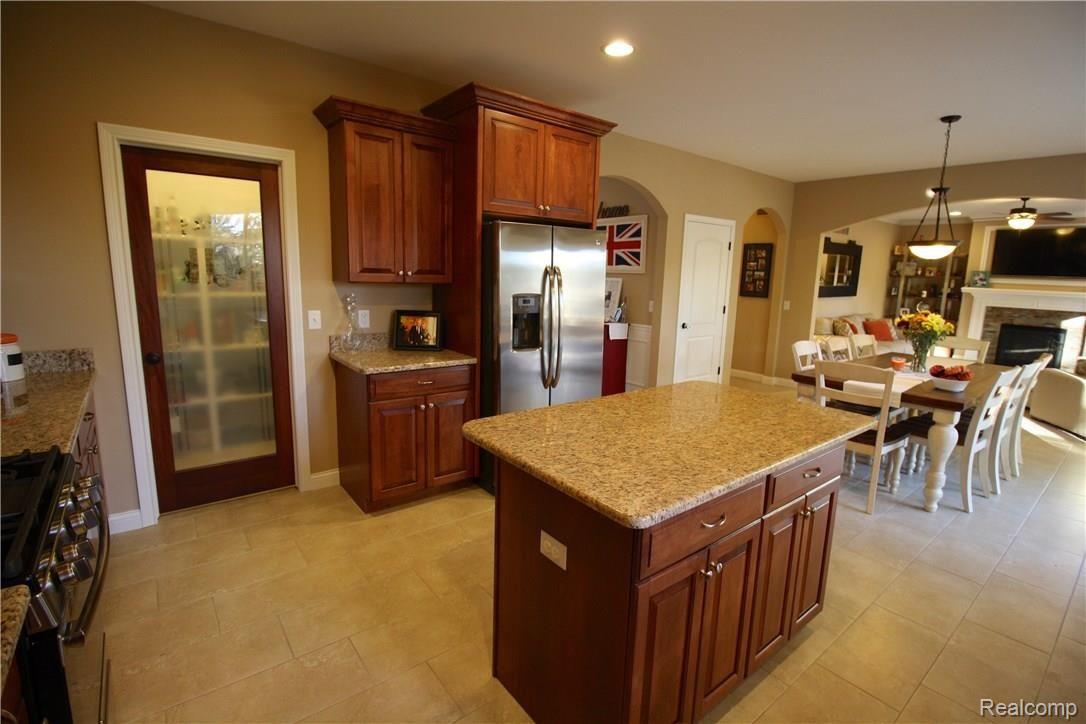 8608 East Pearson Road Utica, MI 48316 - Photo 6 of 44 IMG_1563.jpg