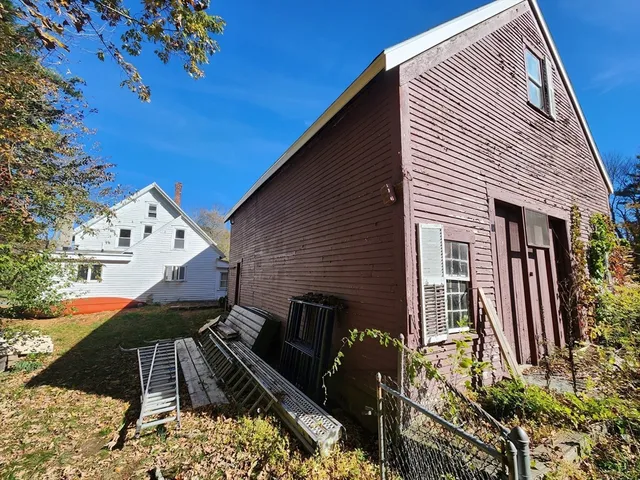 $1,800 | 350 West Broadway, Gardner, MA 01440