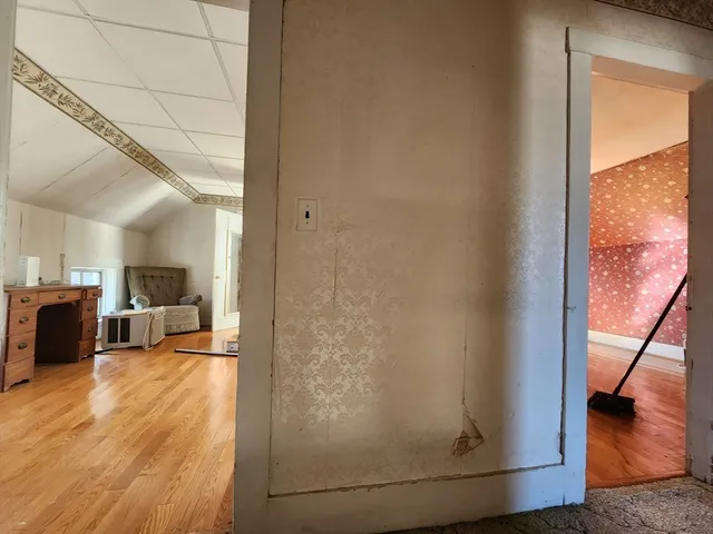 $1,800 | 350 West Broadway, Gardner, MA 01440