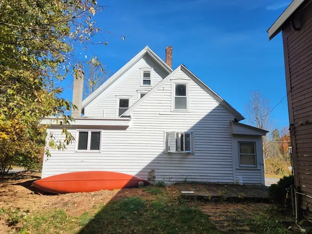$1,800 | 350 West Broadway, Gardner, MA 01440