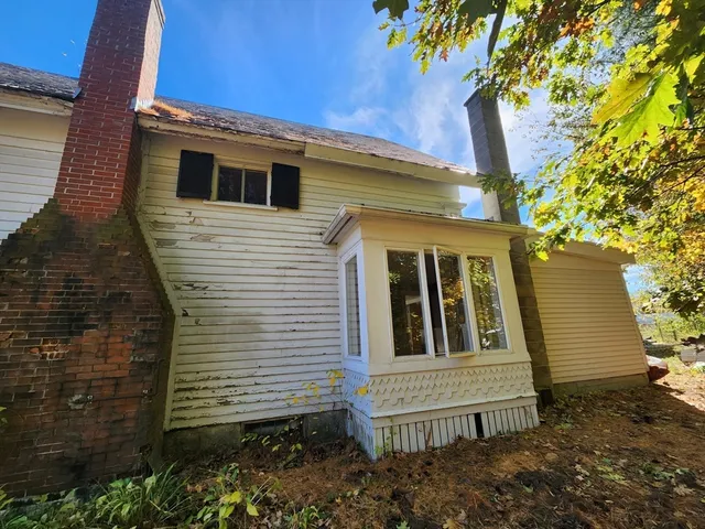 $1,800 | 350 West Broadway, Gardner, MA 01440