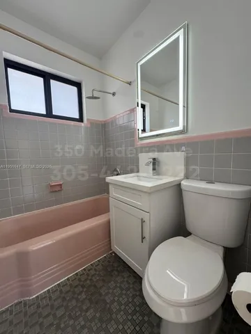 $2,295 | 350 Madeira Avenue, Unit 4, Coral Gables, FL 33134