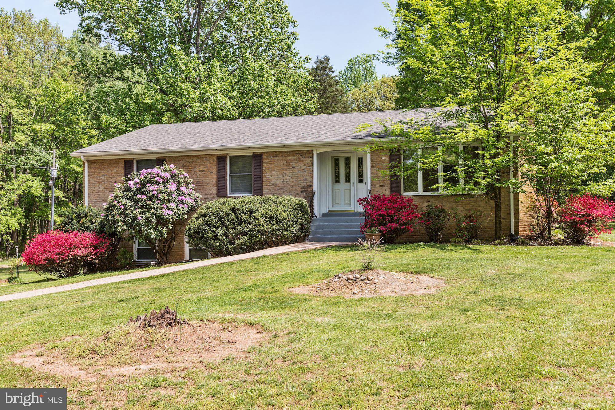 7603 Greenwich Road Nokesville, VA 20181 - Photo 3 of 48