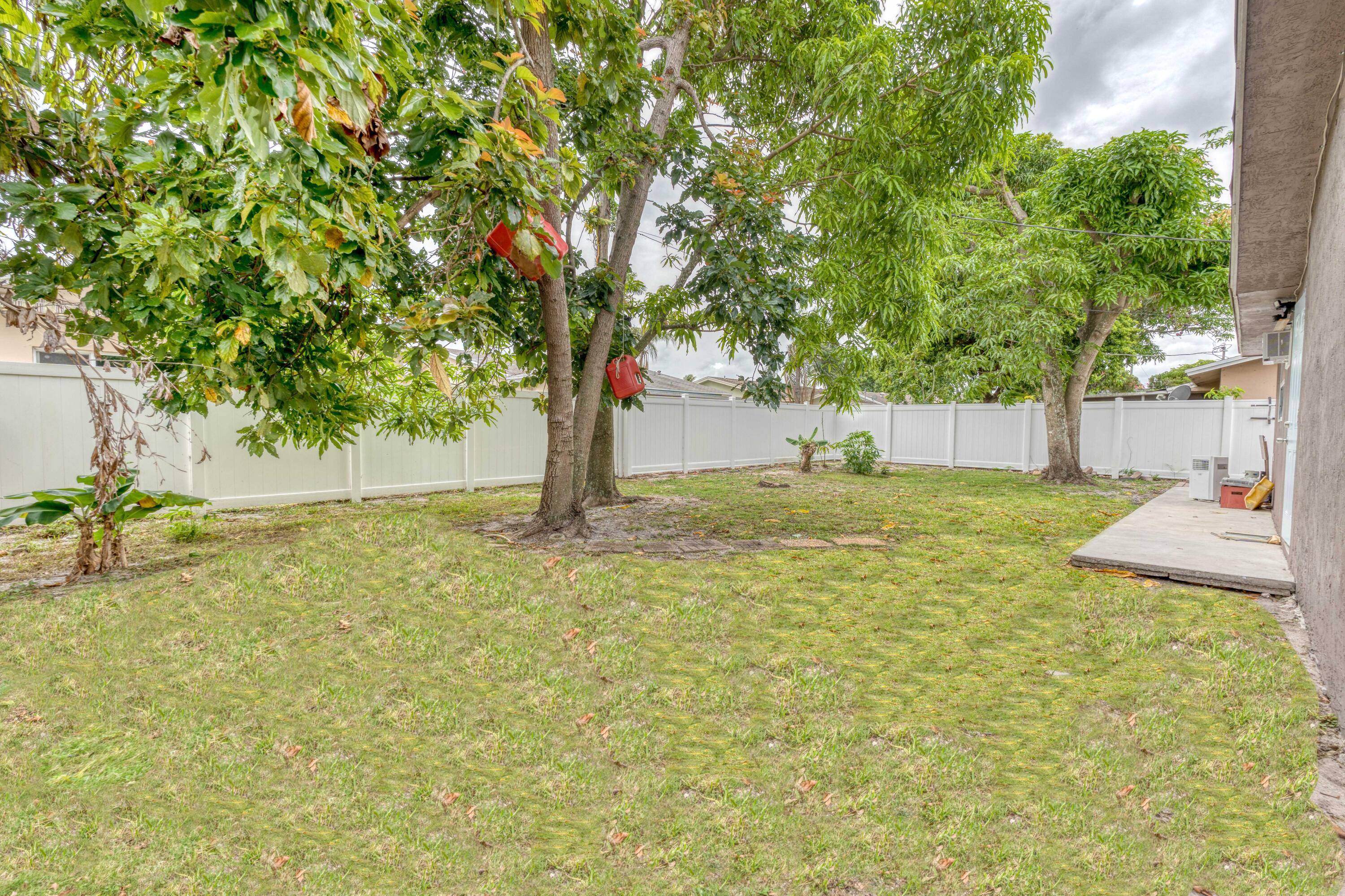 9696 Southwest 1st Place Boca Raton, FL 33428 - Photo 11 of 11 KW Property9696
