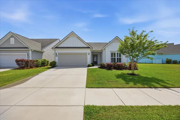 $575,000 | 6231 Woodsedge Court, Hollywood, SC 29449