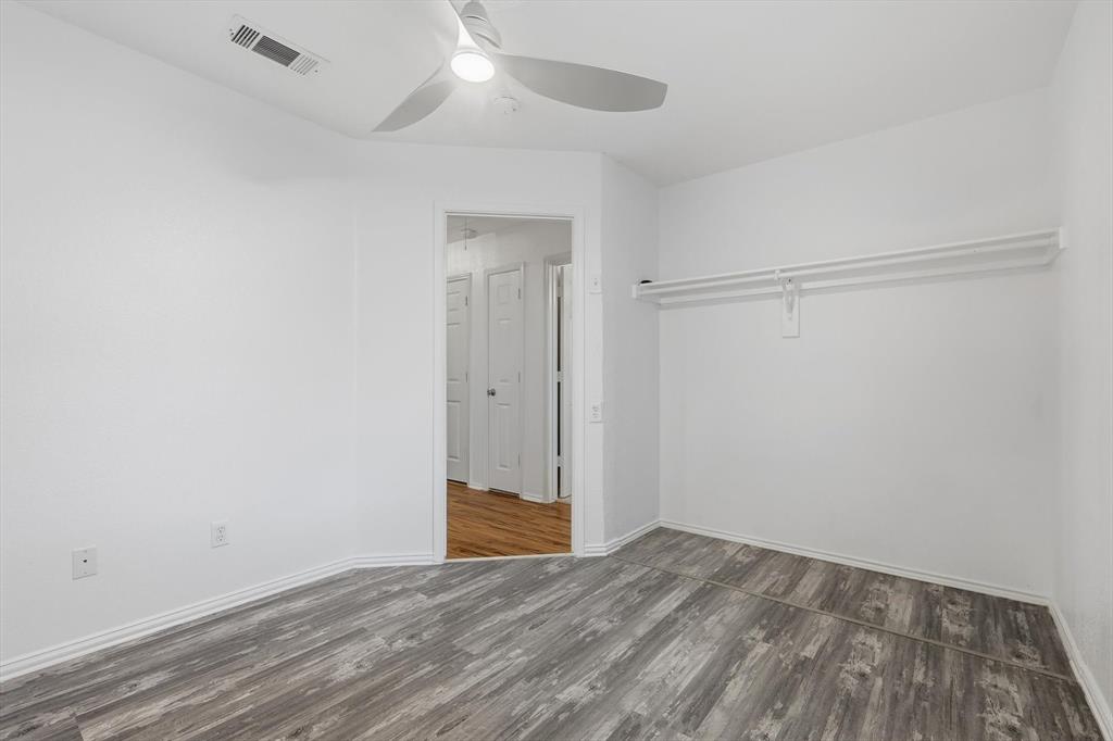 921 High Point Drive Midlothian, TX 76065 - Photo 15 of 39