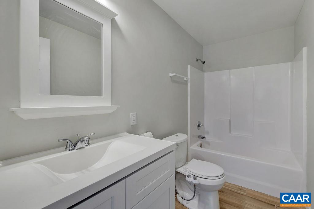 759 Mt Torrey Road Lyndhurst, VA 22952 - Photo 31 of 47 a bathroom with a sink a toilet and a bathtub