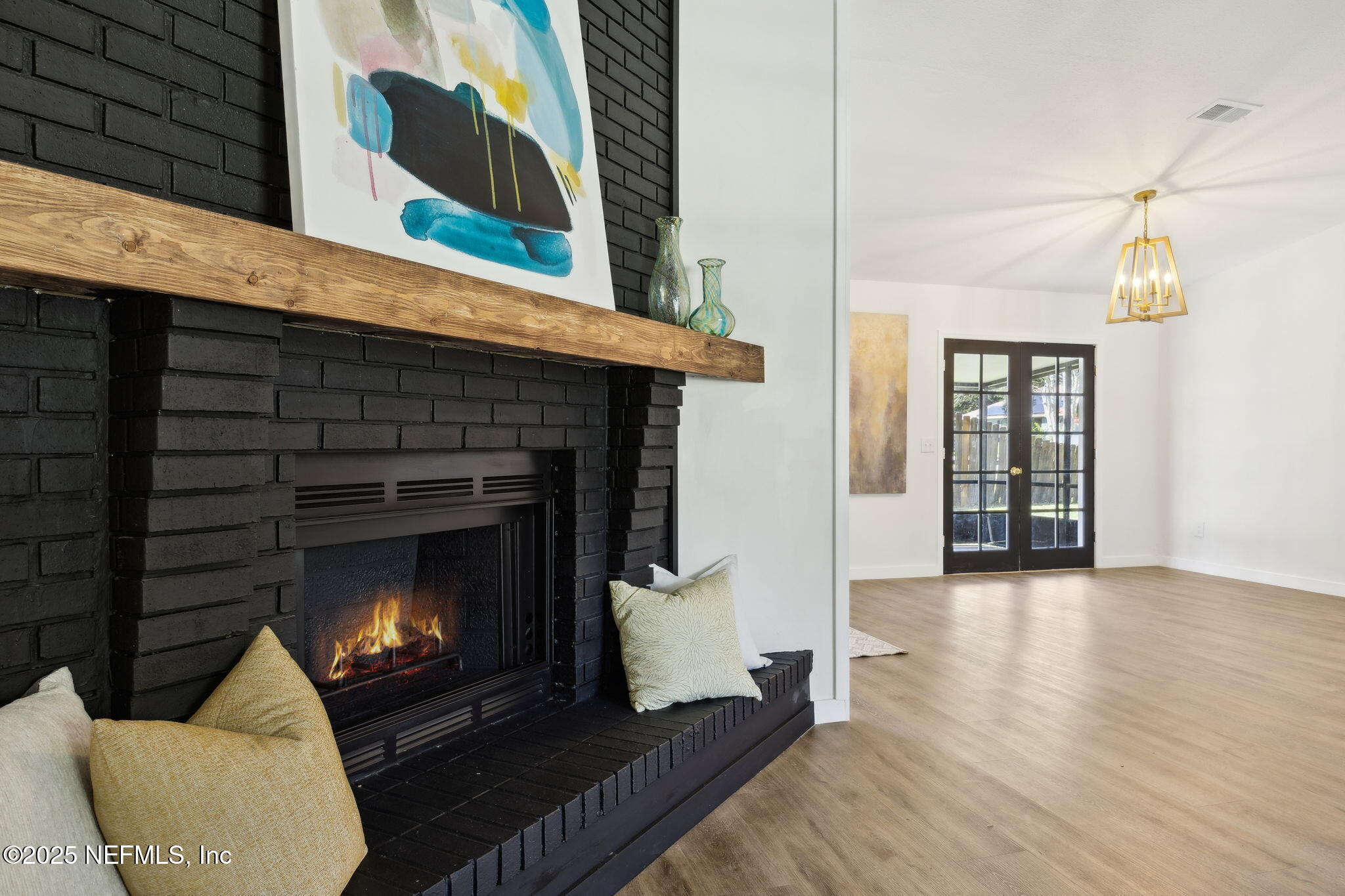Floor to Ceiling Fireplace