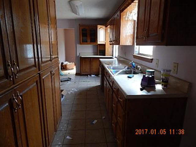 12046 Bay Street Fairhope, AL 36532 - Photo 7 of 17 Kitchen