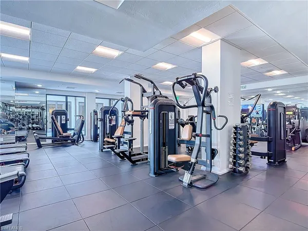 $15,000 | 1125 Central Avenue, Unit 462, Naples, FL 34102