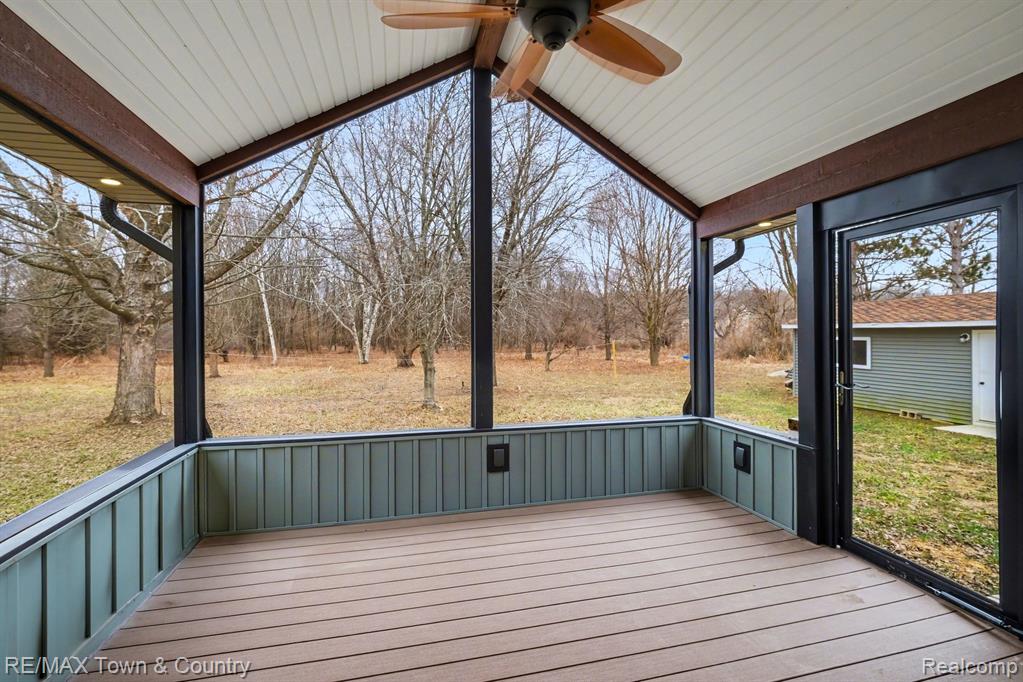1282 North Van Vleet Road Flushing, MI 48433 - Photo 31 of 42