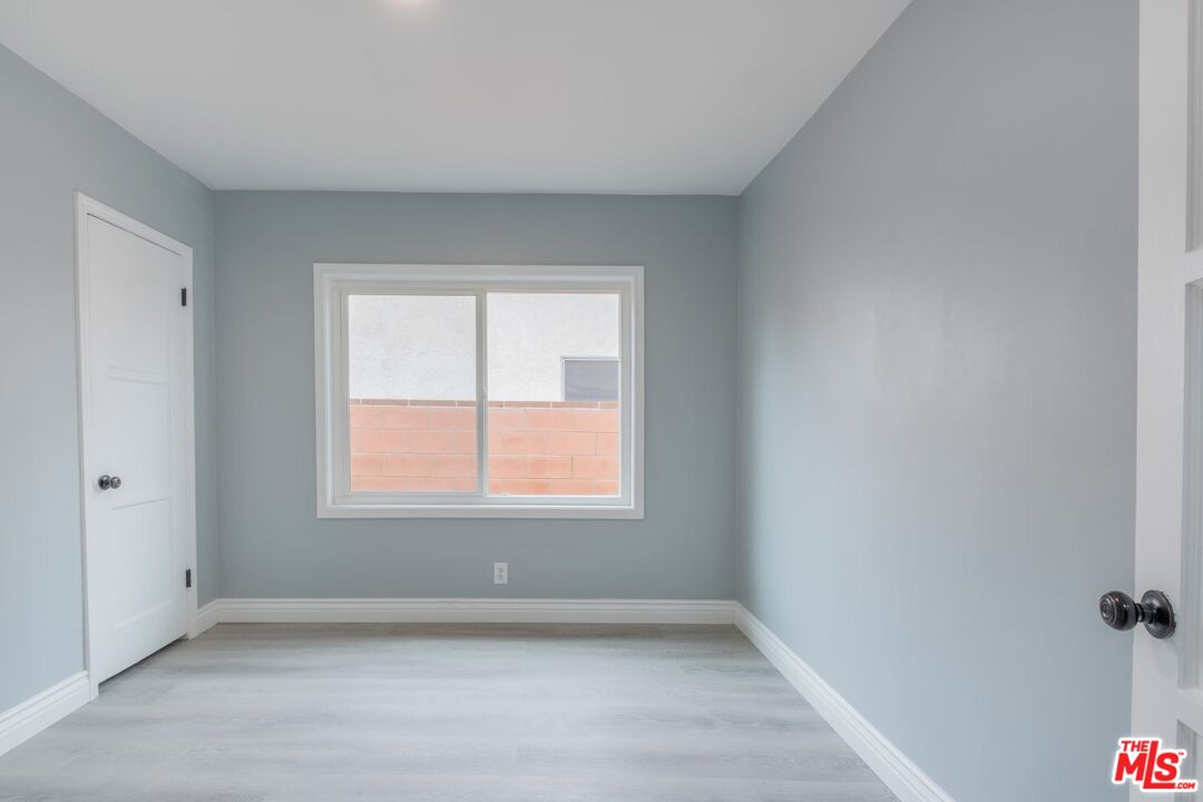 18925 Hart Street Reseda, CA 91335 - Photo 18 of 22 Gallery Image 18