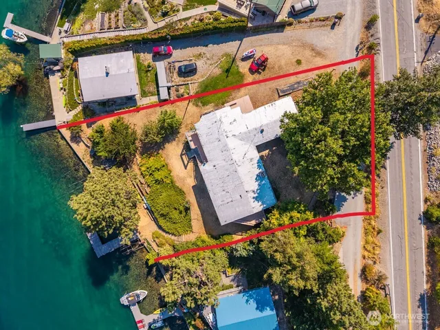 an aerial view of a houses