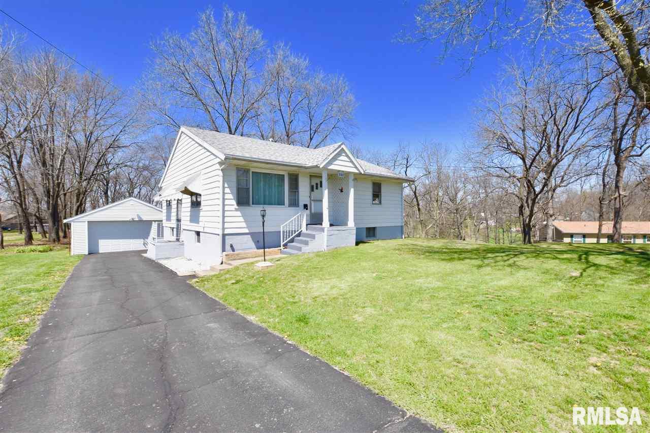 3187 Mall Road Pekin, IL 61554 - Photo 11 of 36