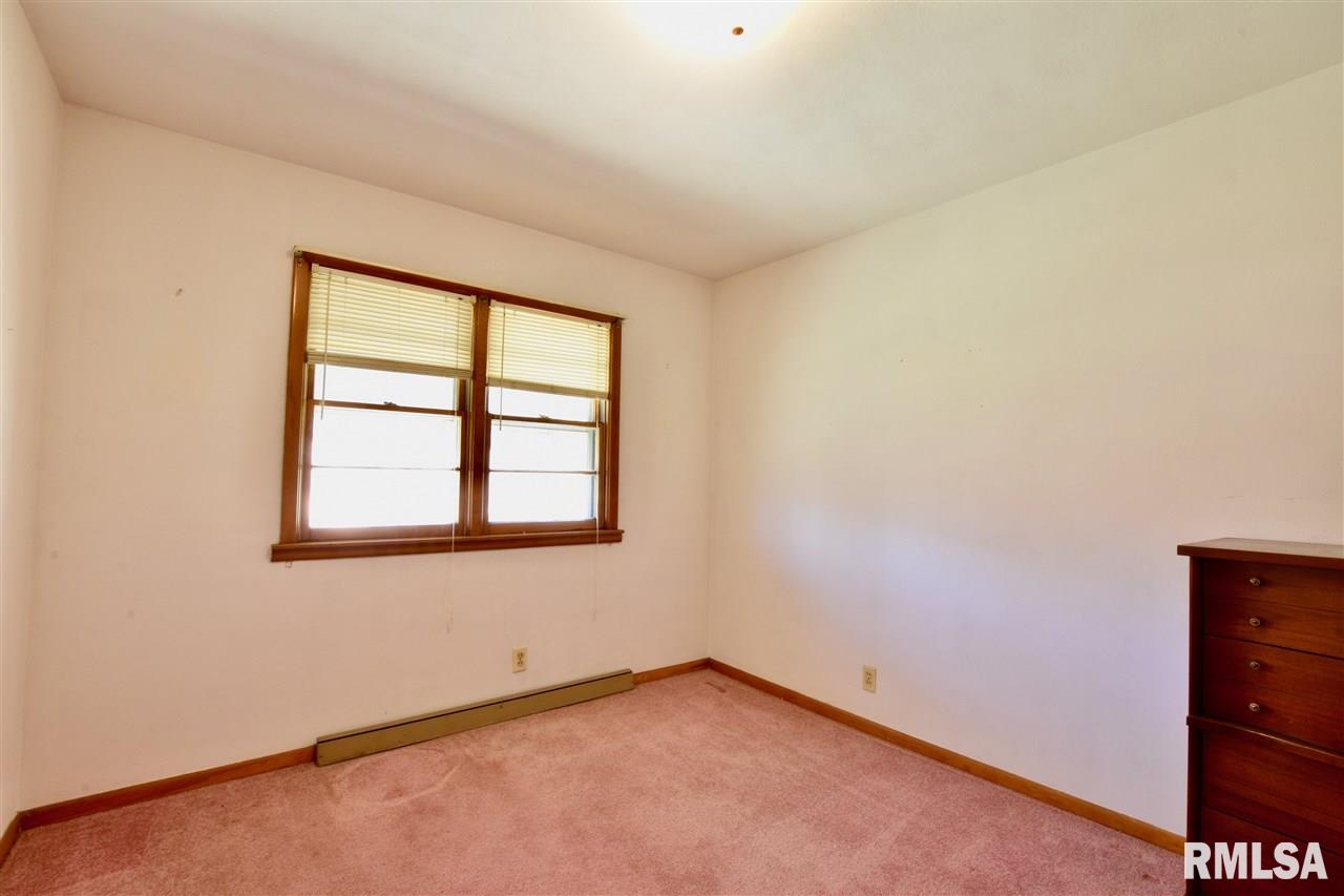 3187 Mall Road Pekin, IL 61554 - Photo 20 of 36