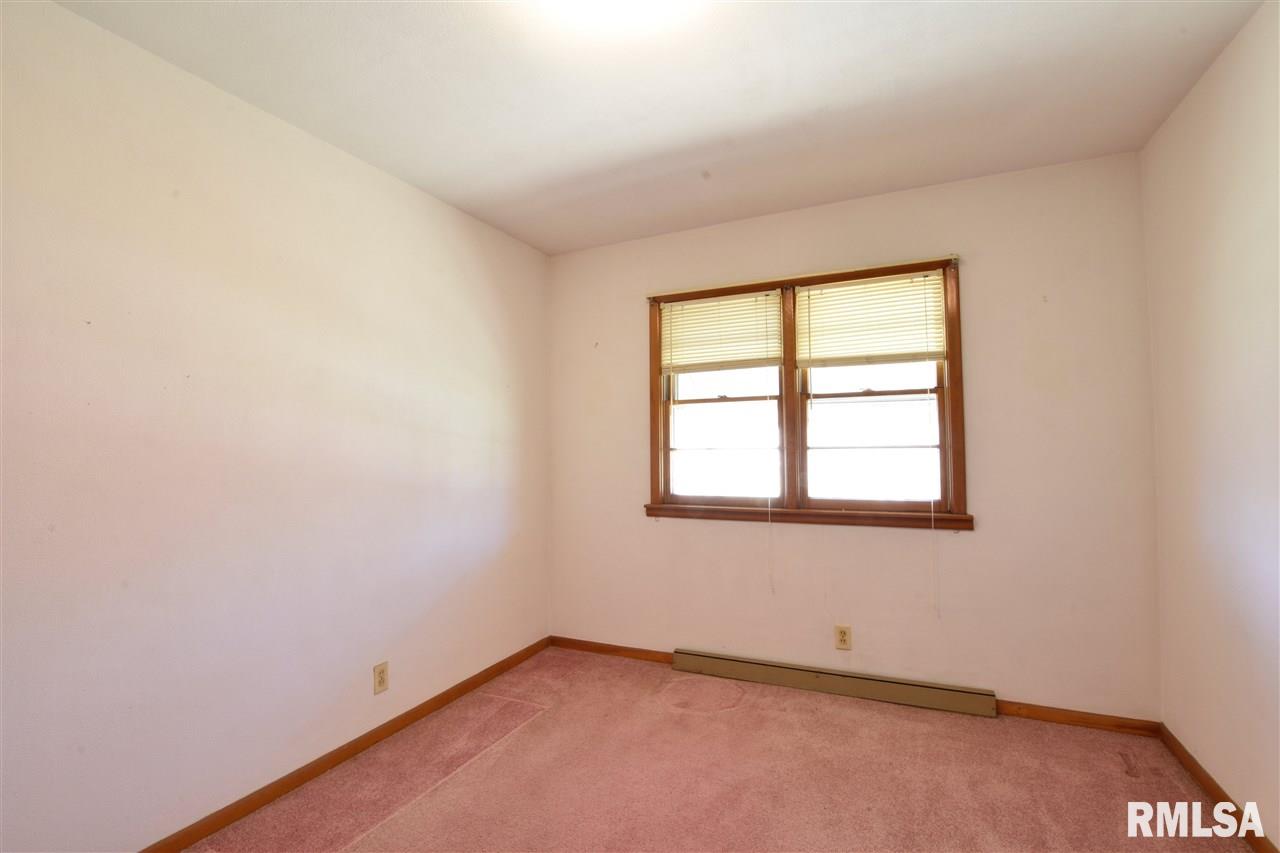 3187 Mall Road Pekin, IL 61554 - Photo 21 of 36