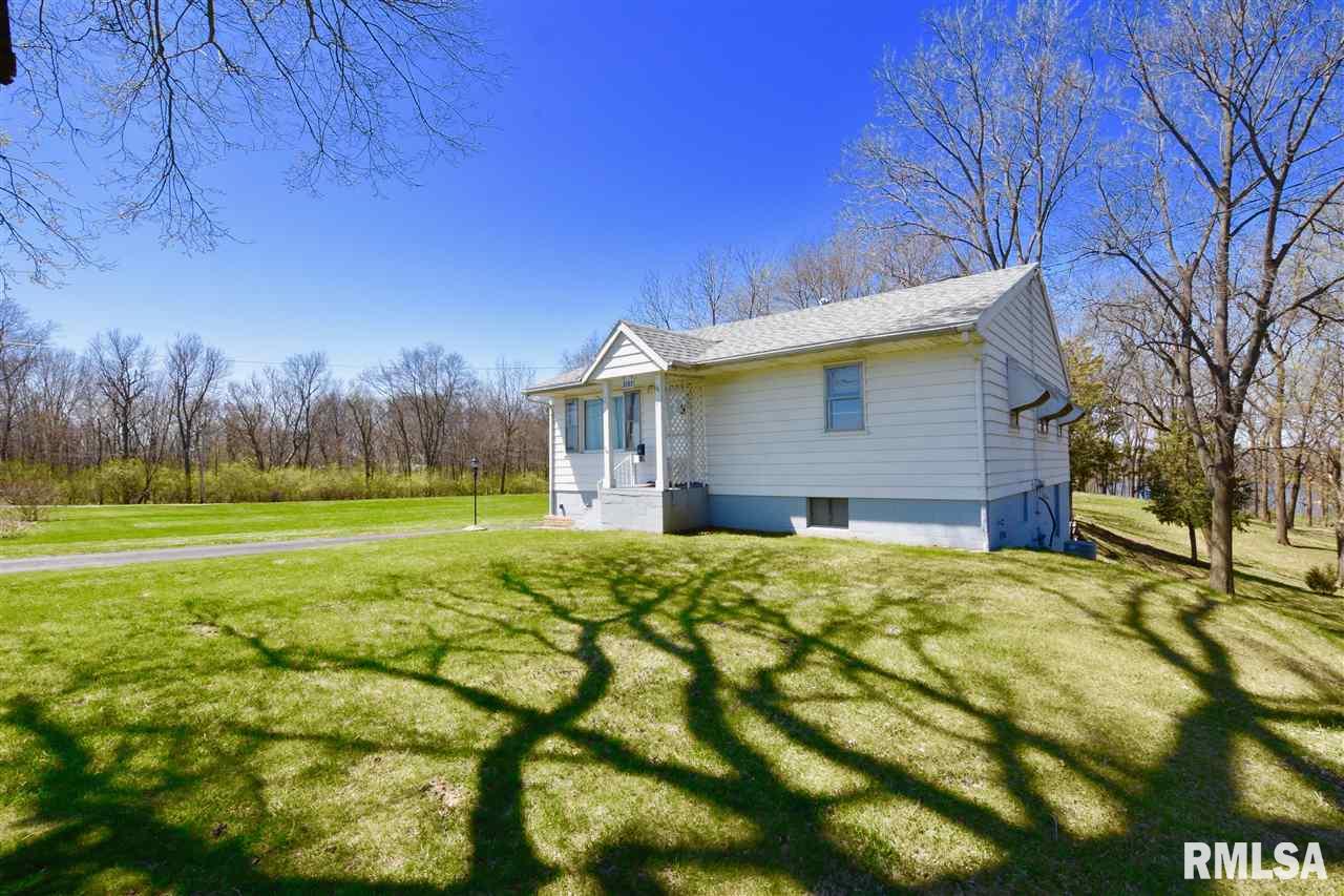 3187 Mall Road Pekin, IL 61554 - Photo 3 of 36