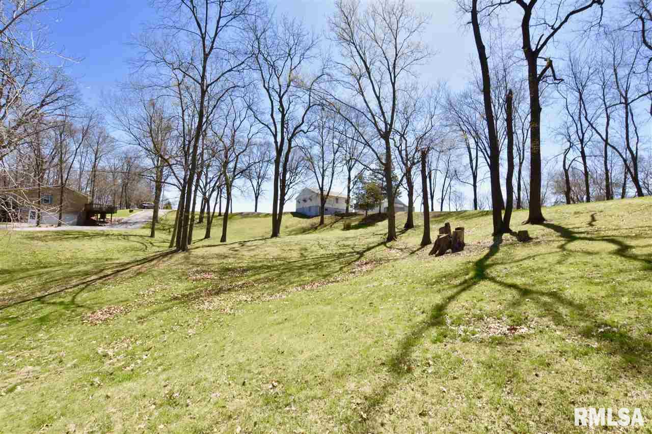 3187 Mall Road Pekin, IL 61554 - Photo 9 of 36