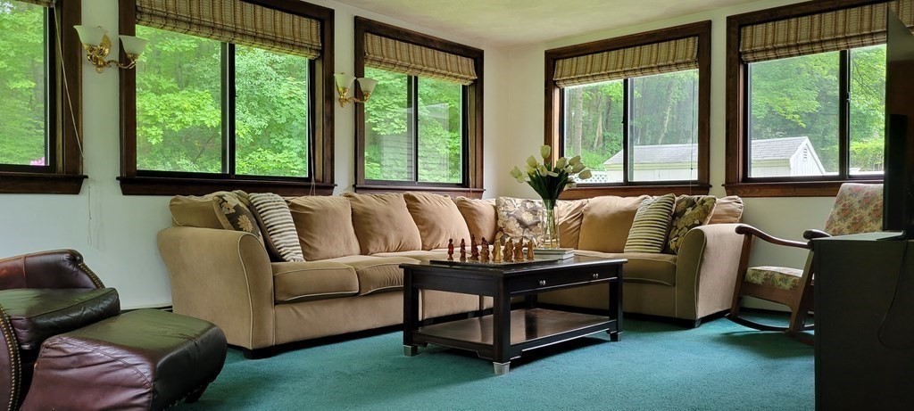 22 Beaverbrook Road Burlington, MA 01803 - Photo 11 of 31 Gallery Image 11