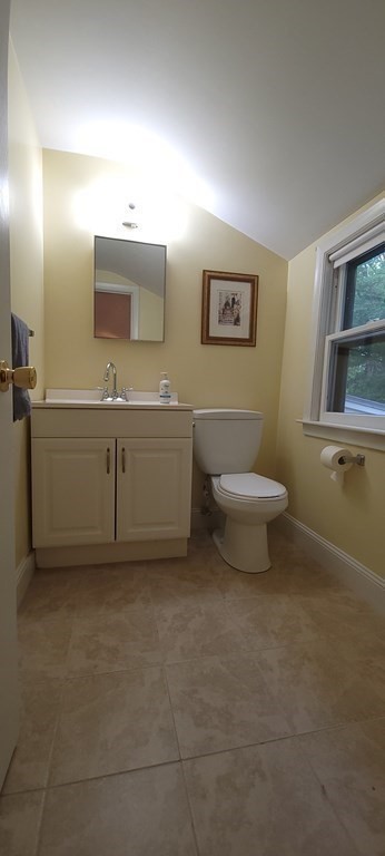 22 Beaverbrook Road Burlington, MA 01803 - Photo 20 of 31 Gallery Image 20