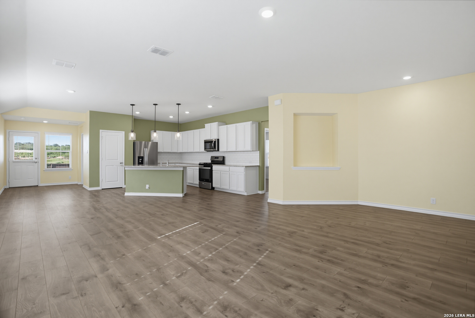 12627 El Arrayan Converse, TX 78109 - Photo 2 of 26