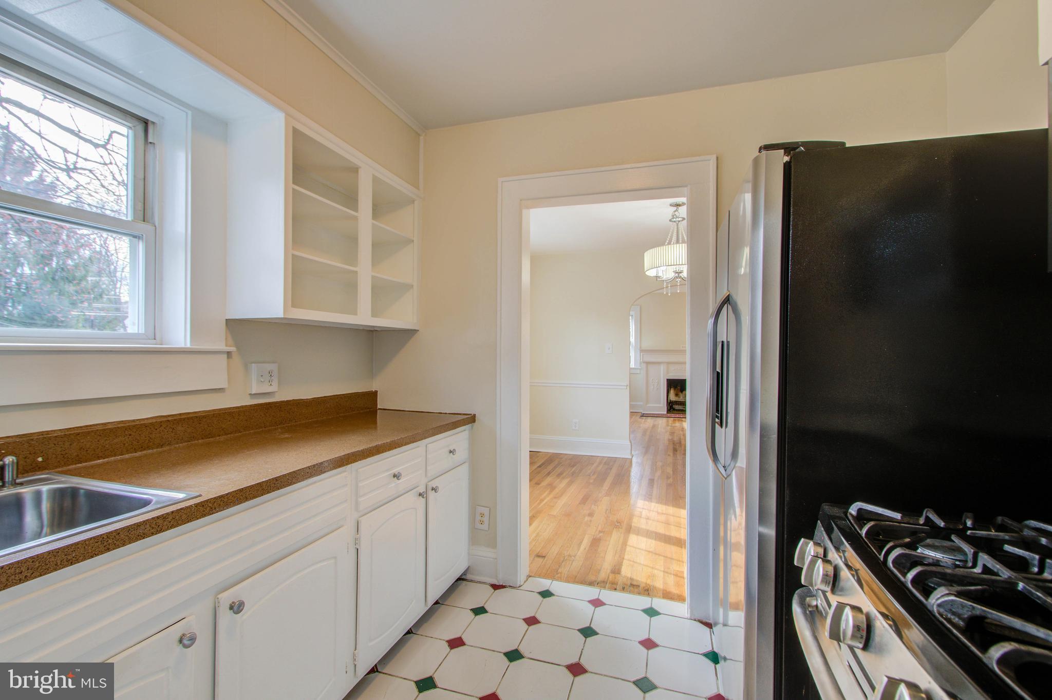 9300 Flower Avenue Silver Spring, MD 20901 - Photo 15 of 39