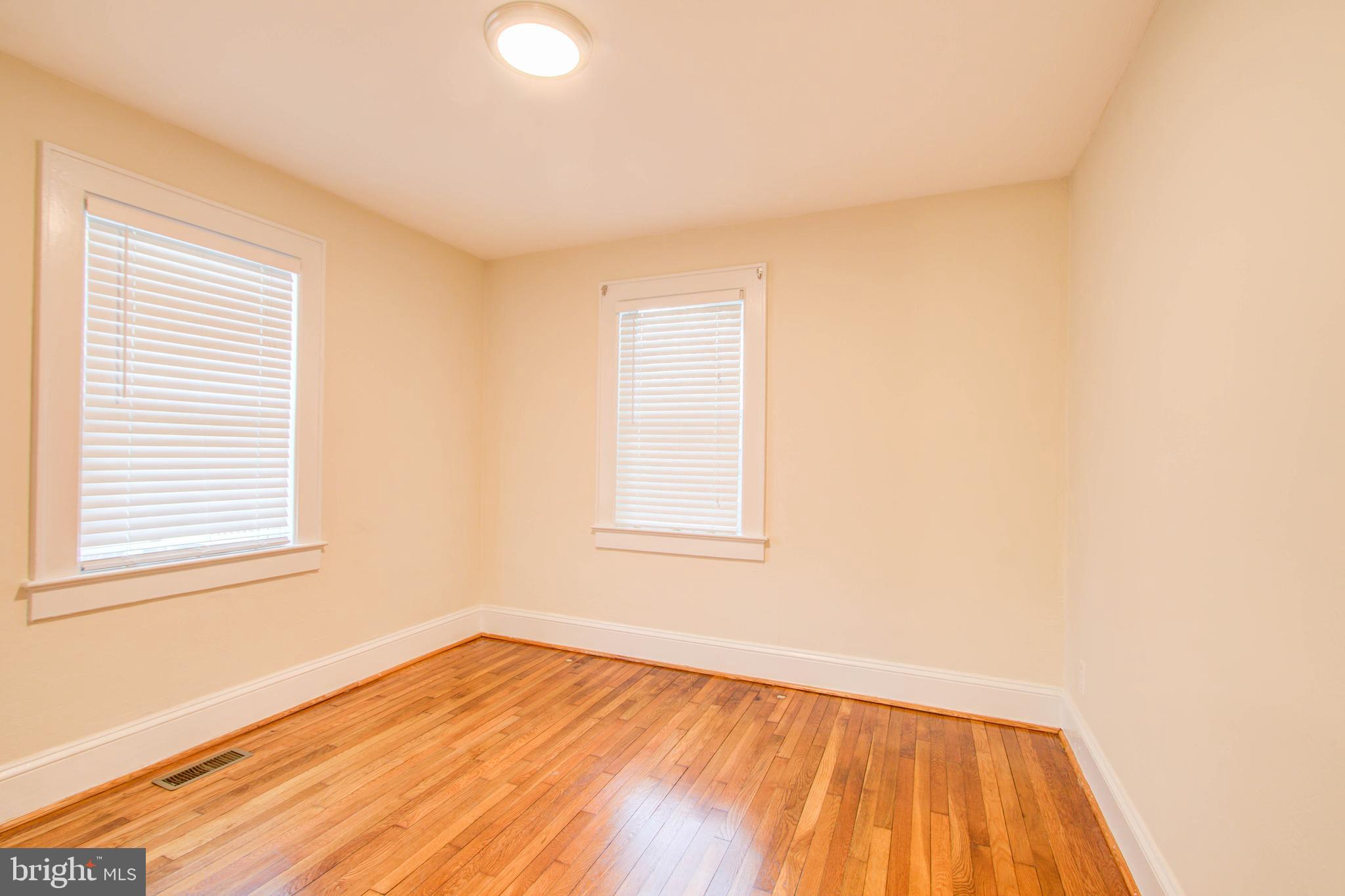 9300 Flower Avenue Silver Spring, MD 20901 - Photo 20 of 39