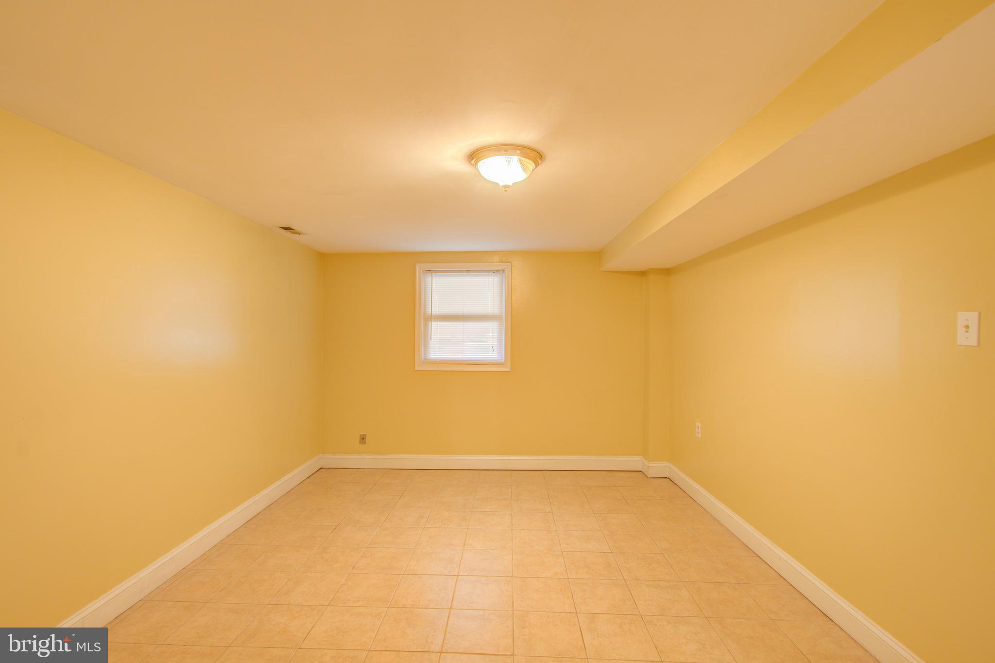 9300 Flower Avenue Silver Spring, MD 20901 - Photo 30 of 39