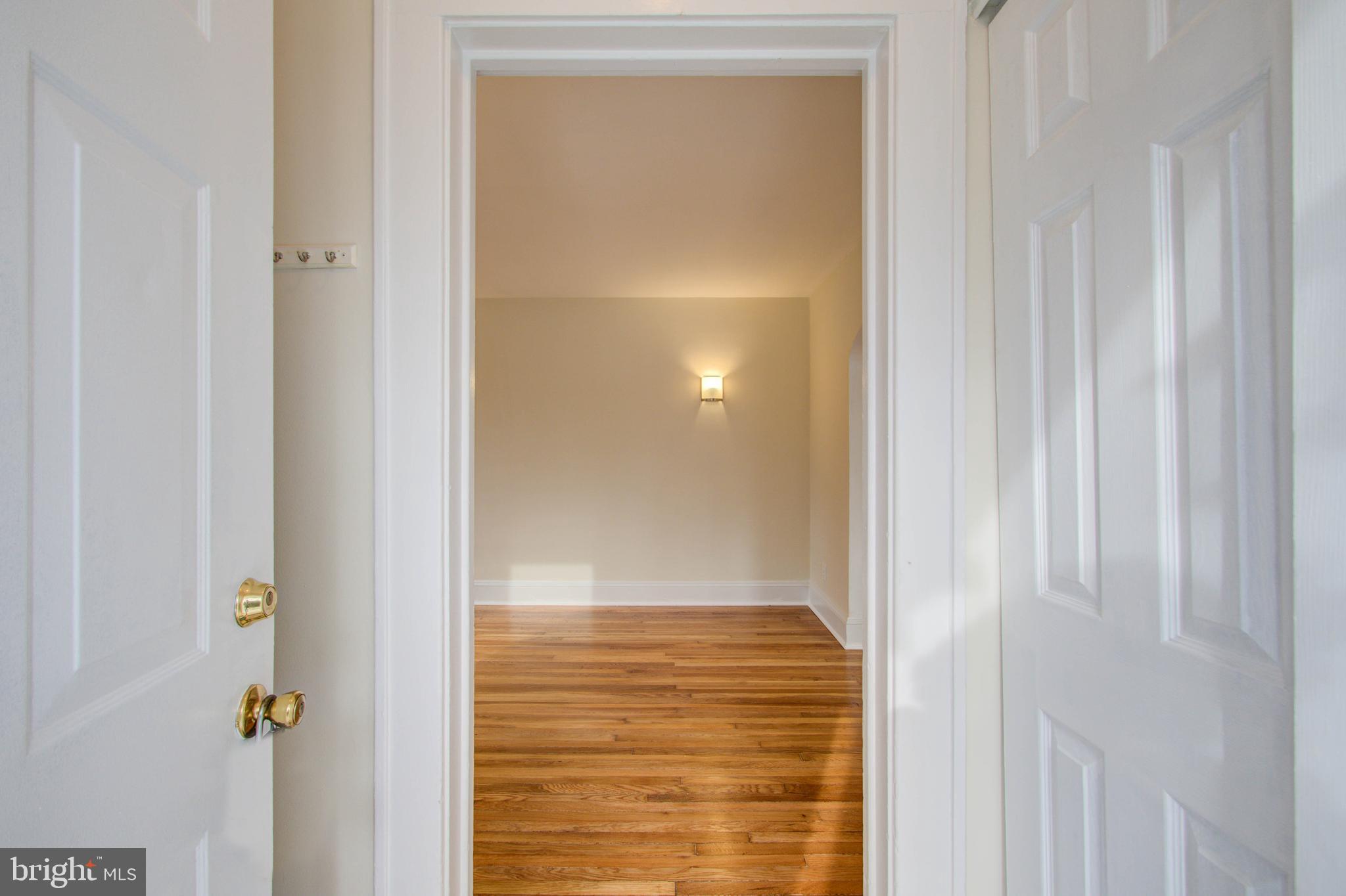 9300 Flower Avenue Silver Spring, MD 20901 - Photo 4 of 39