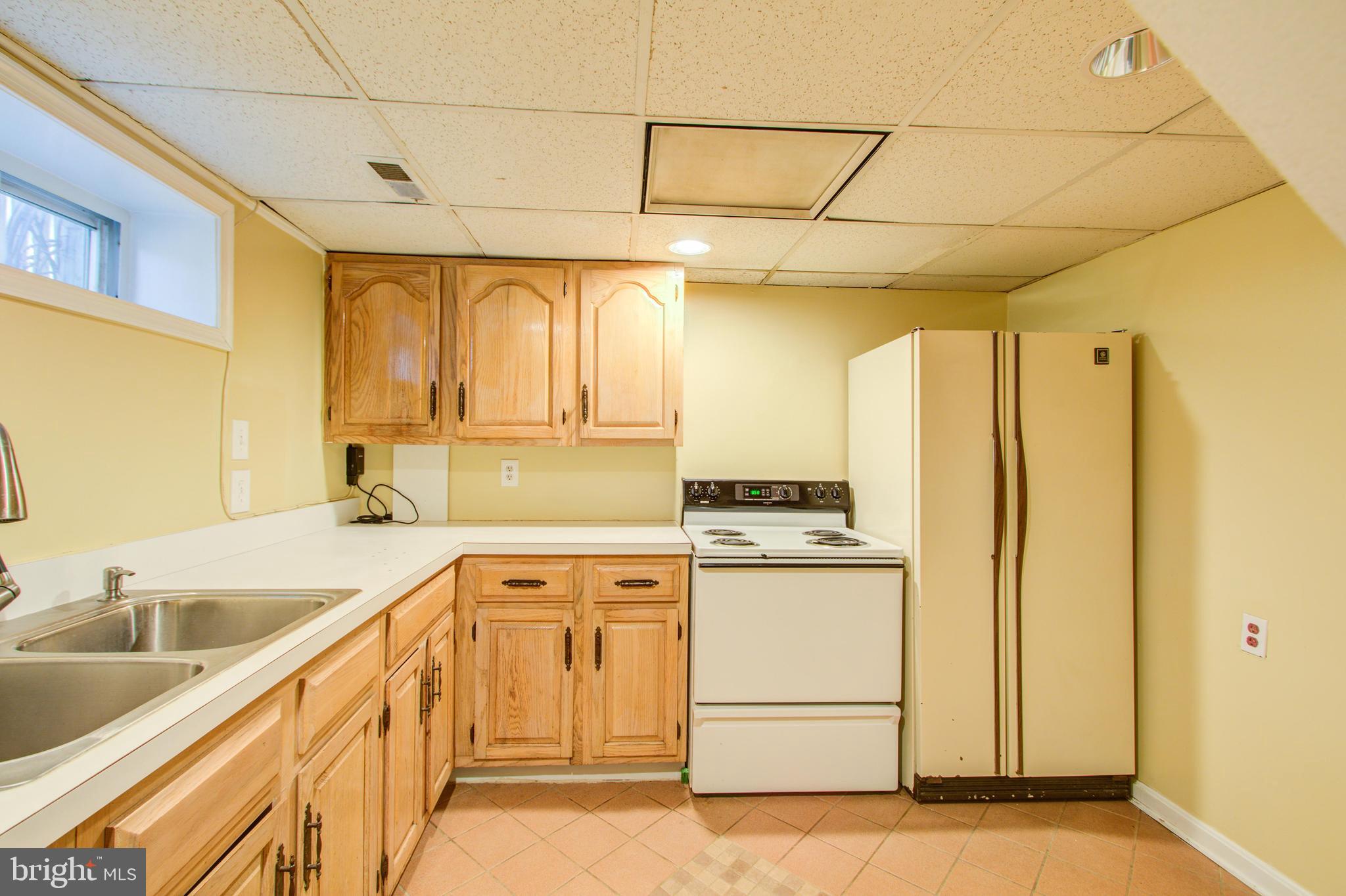 9300 Flower Avenue Silver Spring, MD 20901 - Photo 31 of 39