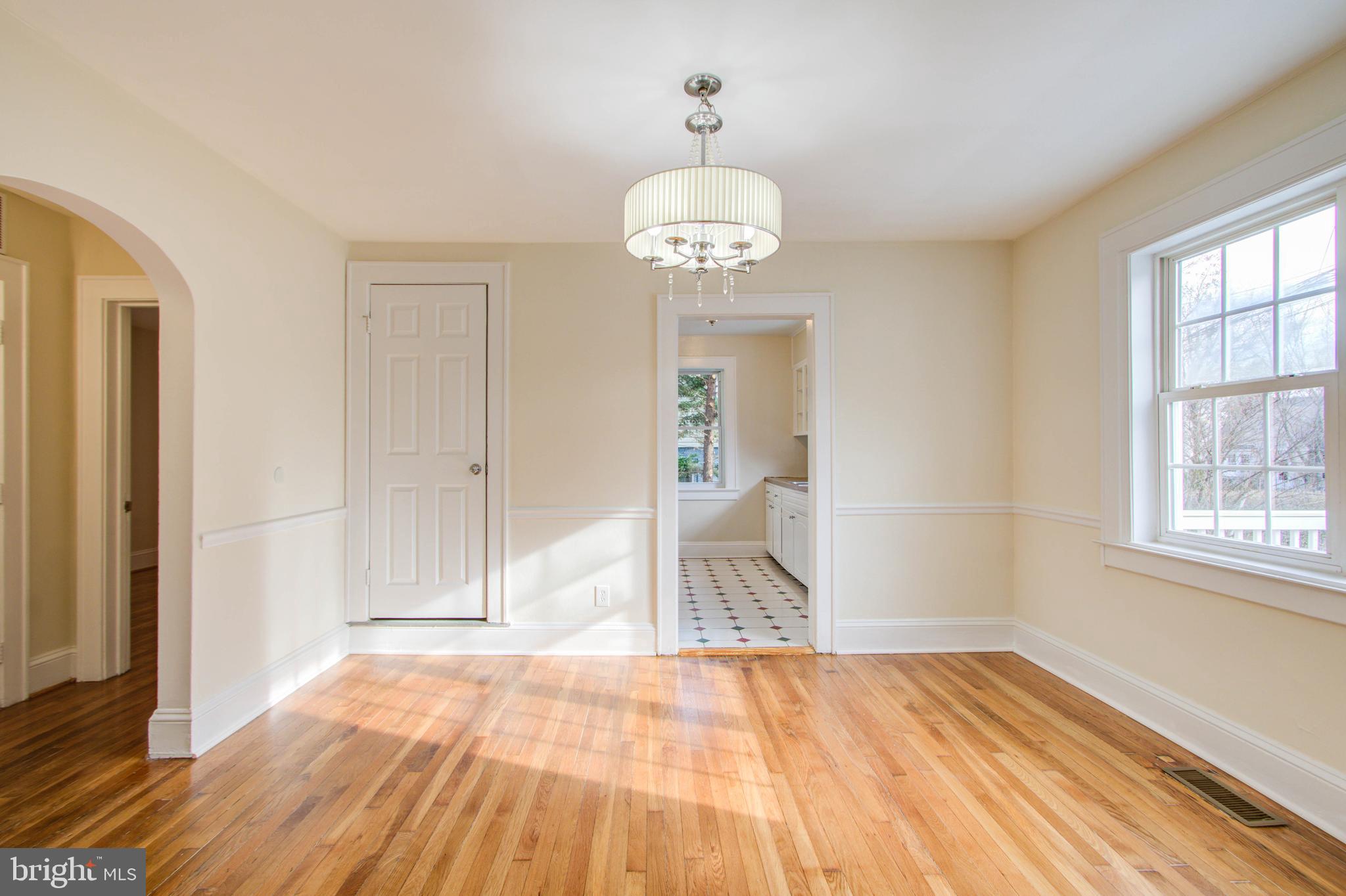 9300 Flower Avenue Silver Spring, MD 20901 - Photo 8 of 39