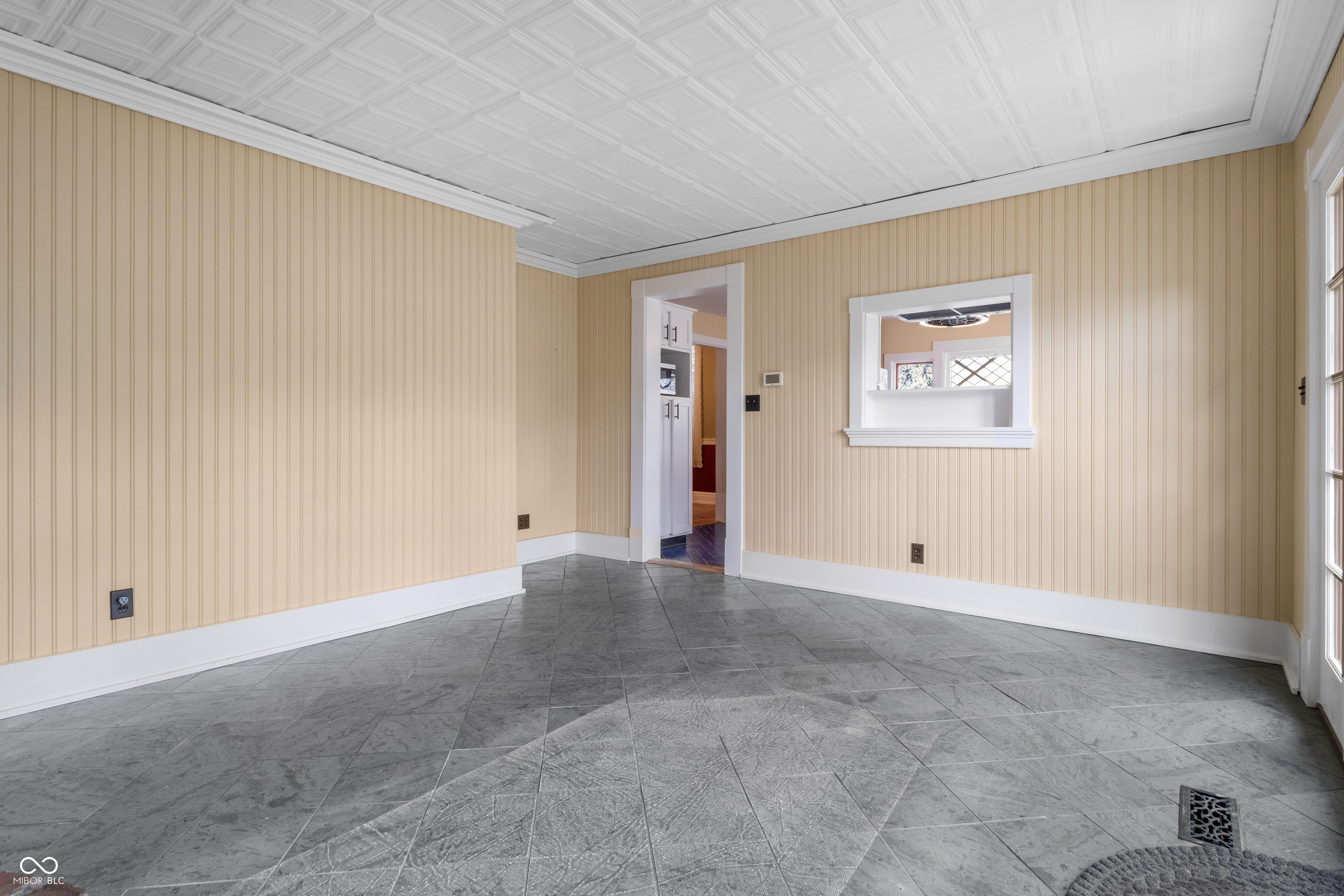 320 West 12th Street Anderson, IN 46016 - Photo 29 of 46