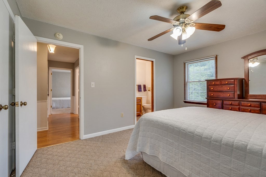 6456 Walnut Grove Road Mendota, VA 24270 - Photo 11 of 22 Gallery Image 11
