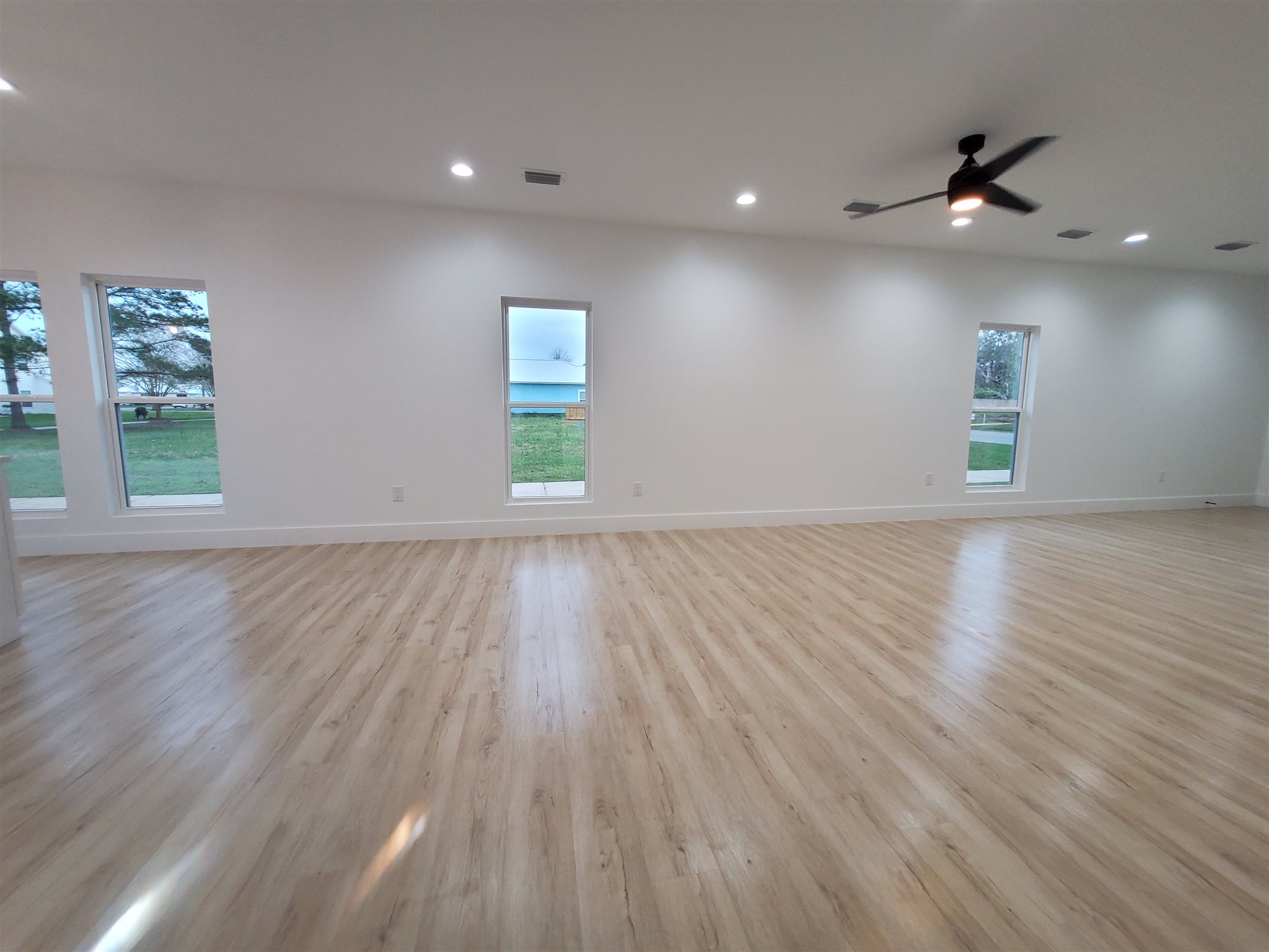 8040 Carmel Circle Foley, AL 36535 - Photo 3 of 20