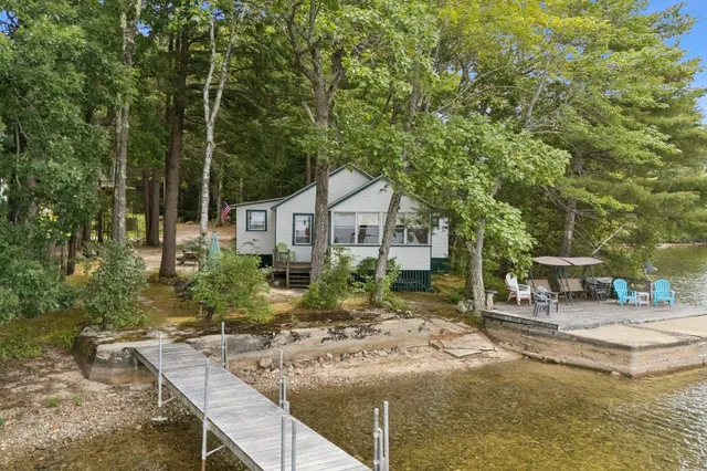 $1,000,000 | 103 Basin Road, Windham, ME 04062