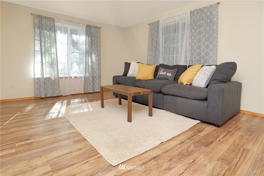 460 East Sunset Ridge Road Union, WA 98592 - Photo 2 of 37 Gallery Image 2