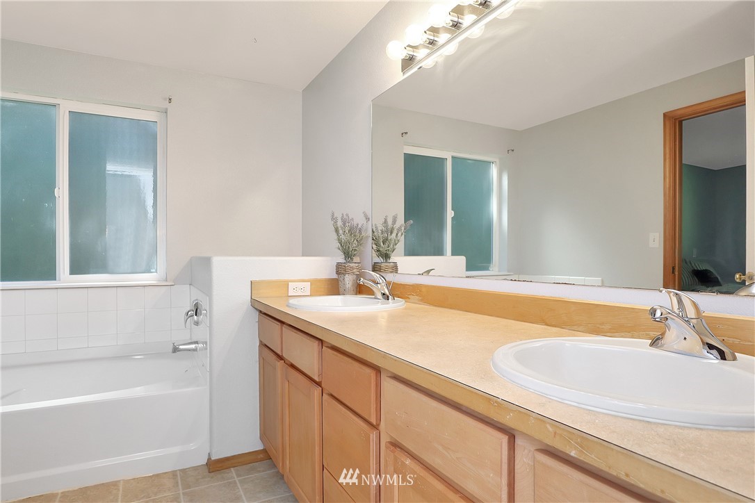 460 East Sunset Ridge Road Union, WA 98592 - Photo 11 of 37 Gallery Image 11