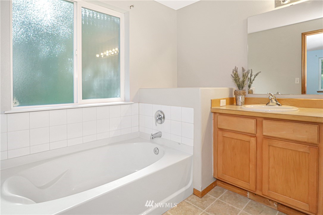 460 East Sunset Ridge Road Union, WA 98592 - Photo 12 of 37 Gallery Image 12