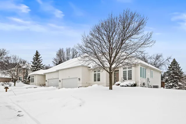$550,000 | 16568 Irwindale Way, Lakeville, MN 55044