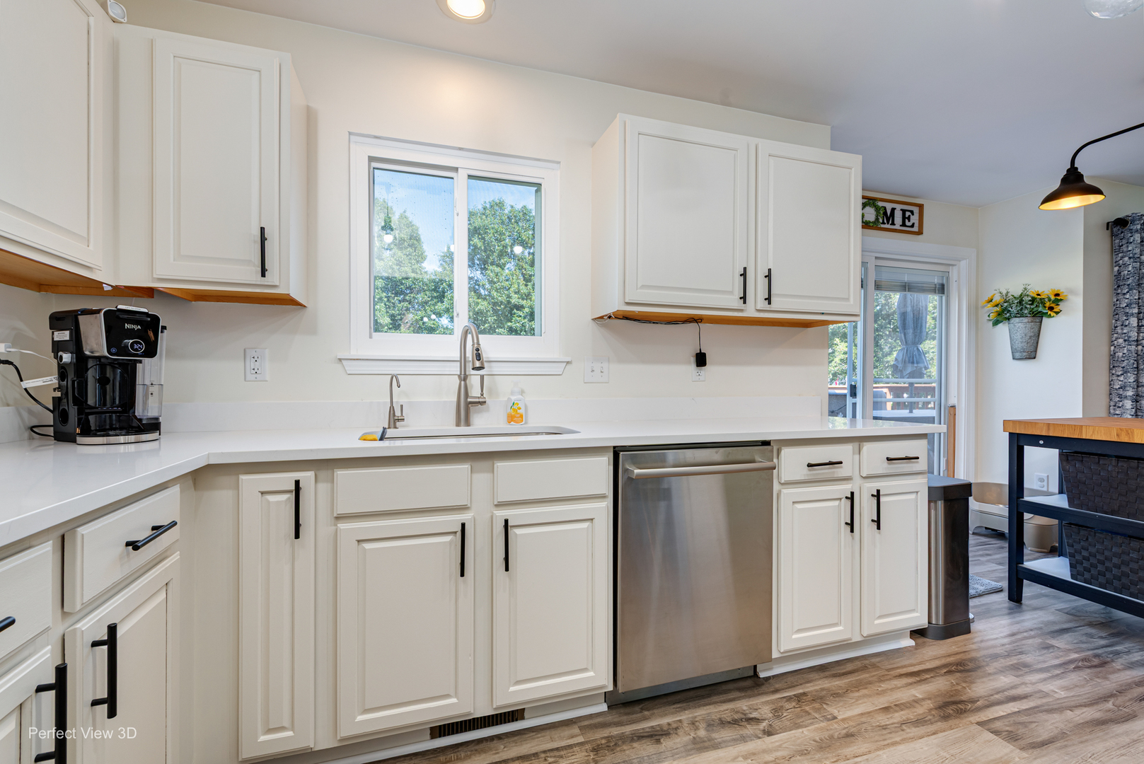 243 Stamford Court Romeoville, IL 60446 - Photo 4 of 33