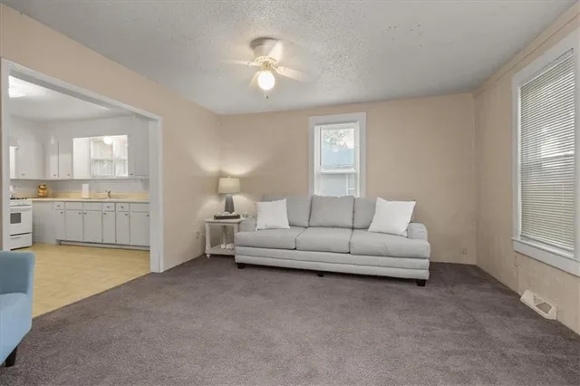 $99,900 | 501 West South Avenue, Independence, MO 64050