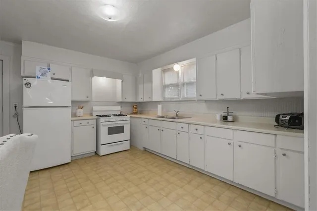 $99,900 | 501 West South Avenue, Independence, MO 64050