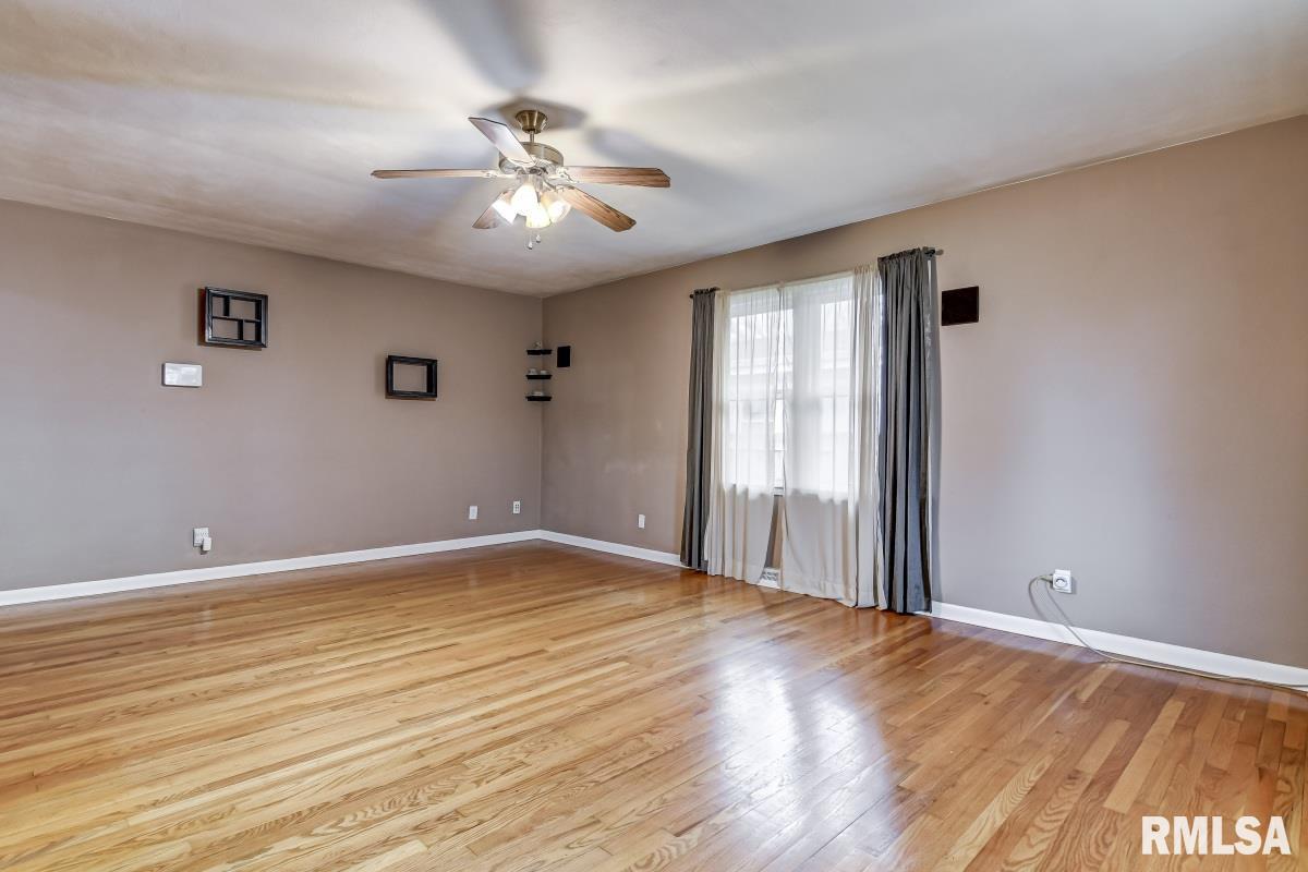 33 Longbow Lane Springfield, IL 62704 - Photo 2 of 33