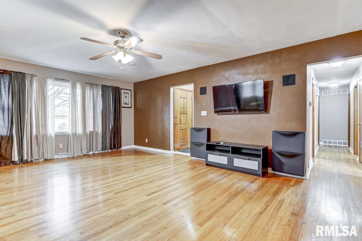 33 Longbow Lane Springfield, IL 62704 - Photo 4 of 33