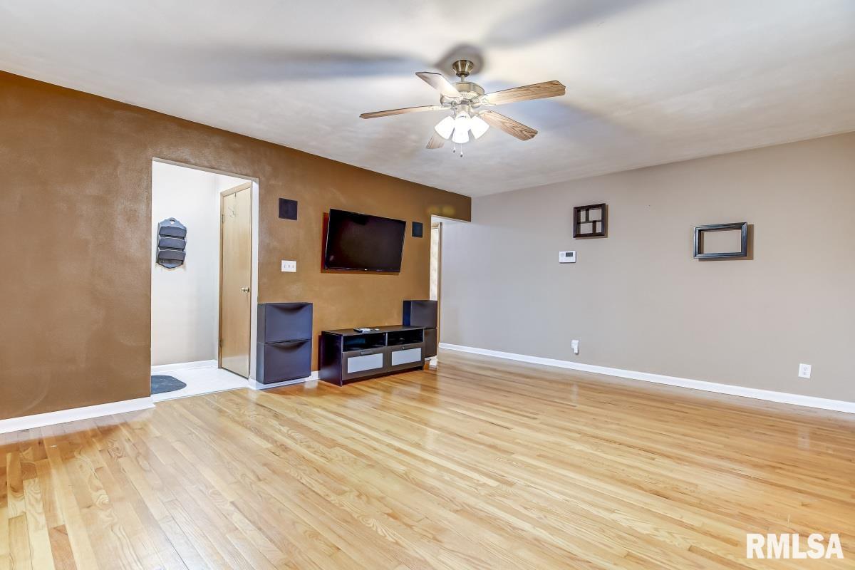 33 Longbow Lane Springfield, IL 62704 - Photo 5 of 33