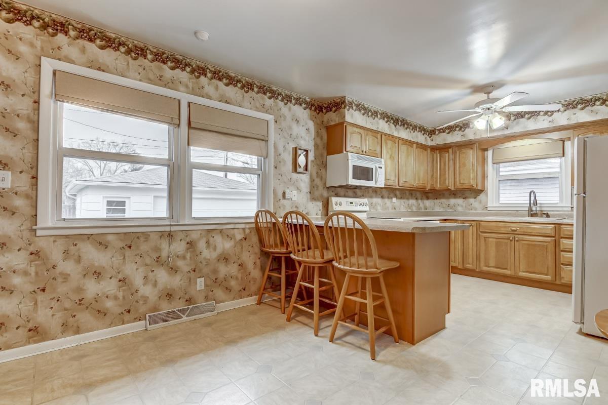 33 Longbow Lane Springfield, IL 62704 - Photo 6 of 33