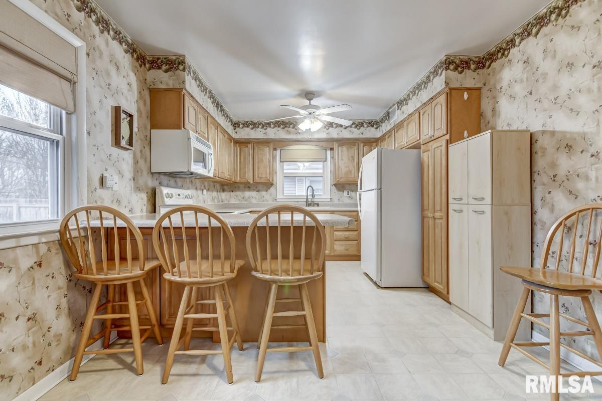 33 Longbow Lane Springfield, IL 62704 - Photo 9 of 33